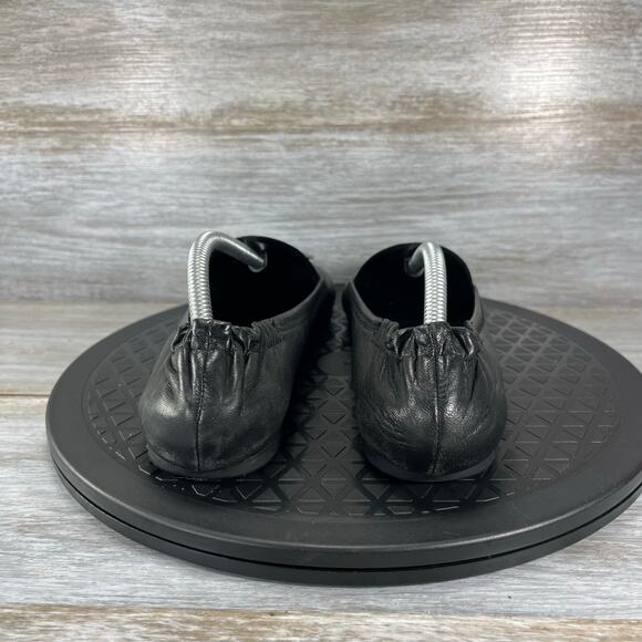 Tory Burch Women's Reva Black Leather Silver Charm Ballet Flats Size ? - Picture 6 of 13